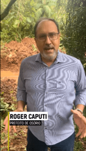 LIMPEZA DE VALOS NO DISTRITO DE AGUAPÉS E NA LOCALIDADE DE LIVRAMENTO