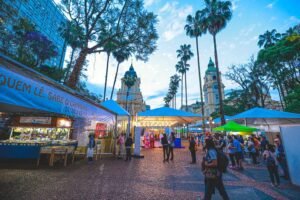 69ª Feira do Livro de Porto Alegre é aberta oficialmente na Praça da Alfândega