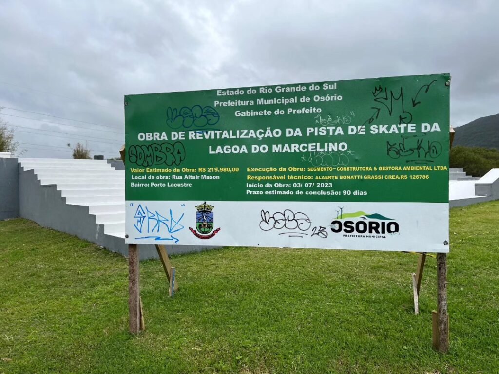 398566374_6527976623967343_1891528001655483222_n-1024x768 ANTES MESMO DE ENTREGA DA OBRA, PISTA DE SKATE EM OSÓRIO É PICHADA