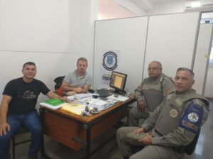 Administração realiza reunião sobre o cadastramento de pessoas em situação de rua