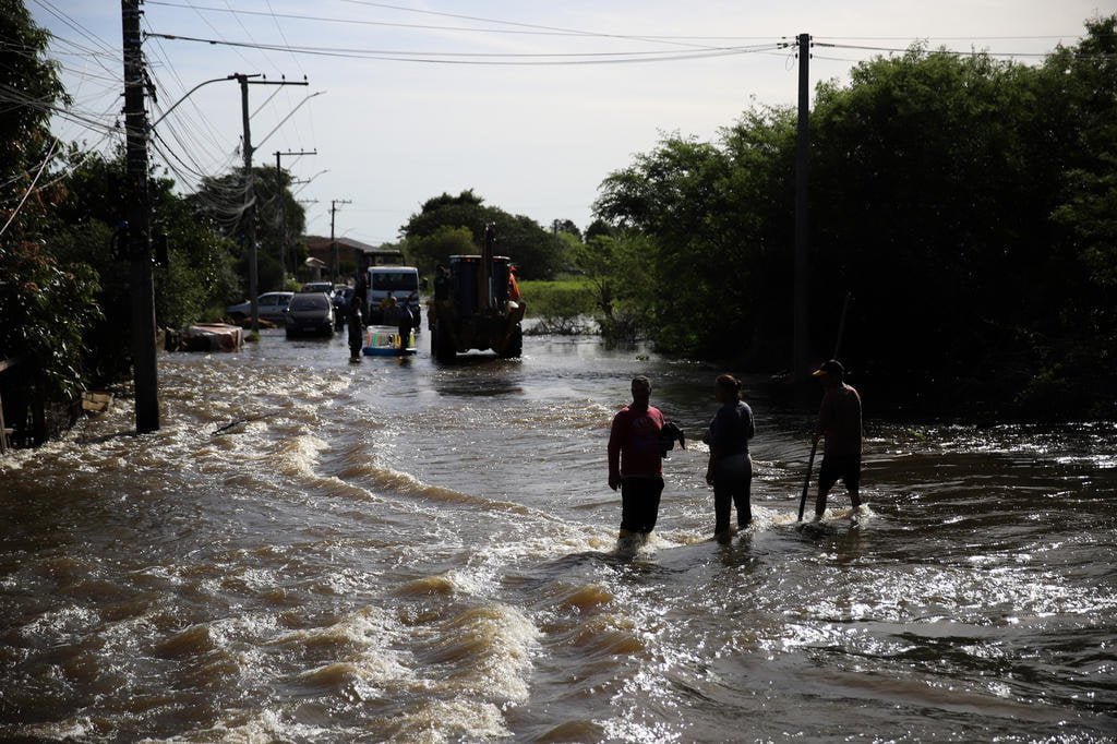 4866892_f906dff10609744 Mais de 600 pessoas são retiradas de casa na Região das Ilhas; Enchente supera a de setembro
