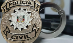 Polícia Civil de Tramandaí realiza prisão de mulher que teria tirado a vida do próprio filho