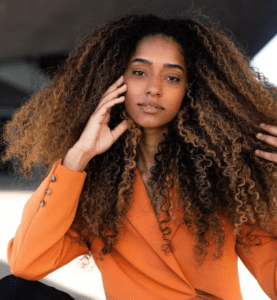 Atriz Ísis Freitas morre aos 22 anos