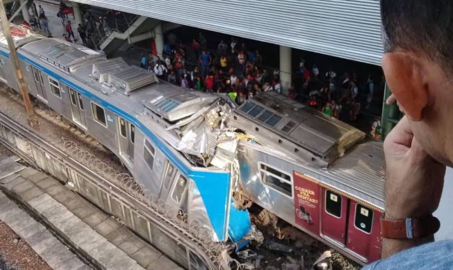 acidente-trens-rio Trens se chocam e deixam ao menos seis feridos no Rio de Janeiro