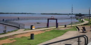 Nível do Guaíba em Porto Alegre é o maior desde a grande enchente de 1941