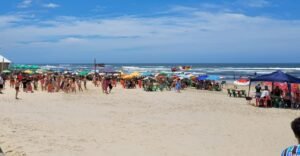 Sol, Calor e Mar Claro movimentaram as praias do Litoral Norte neste Sábado