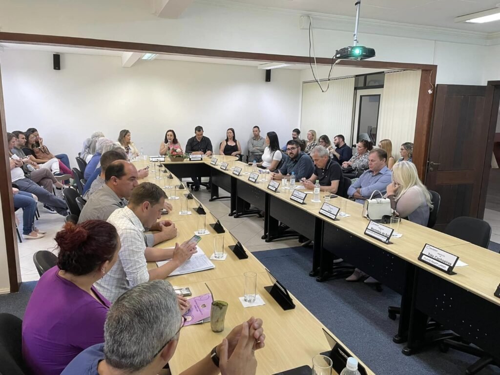 401206901_752472290259964_7329494781933316723_n-1024x768 Reunião na Amlinorte abordou o Telessaúde e as estratégias da Operação Verão ð¤