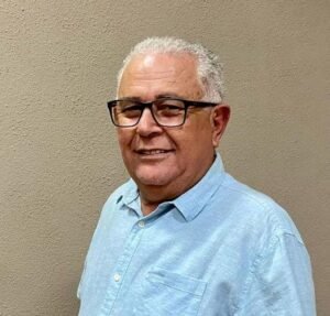 Para a Alegria de Todos os Amigos o Professor, Veterinário e Vereador Miguel Calderon, acabou de receber alta hospitalar