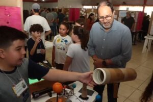 ALUNOS DAS ESCOLAS MUNICIPAIS DE OSÓRIO PARTICIPAM DA 1ª MOSTRA OSORIENSE DA EDUCAÇÃO