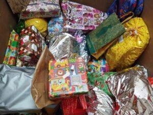 POPULAÇÃO ATENDEU O CHAMADO, E TODAS CARTINHAS PARA O PAPAI DOS CORREIOS FORAM ADOTADAS EM OSÓRIO