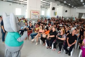 Secretaria de Educação de Osório premia alunos e escolas pelos trabalhos desenvolvidos