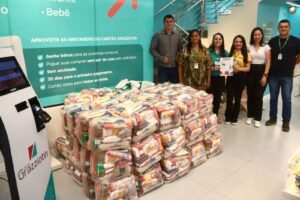 Lojas Grazziotin e Pormenos realizam entrega de cestas básicas à secretaria de Assistência Social e Habitação