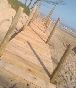 EQUIPE DA PREFEITURA DE OSÓRIO AGE RÁPIDO, E MESMO APÓS FURTO, OBRAS DE PASSARELA É RETOMADA