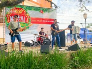 O Domingo Cultural Especial de Natal em SAP, na Praça da Boa Viagem, foi um sucesso, apesar do calor intenso.