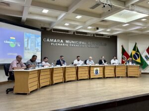 Foi aprovado, com seis votos favoráveis e dois contrários, a fixação do subsídio mensal dos vereadores da Câmara Municipal de Osório para a próxima Legislatura