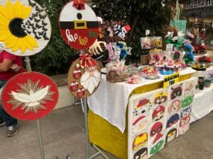 FEIRA DE NATAL NO LARGO DOS ESTUDANTES EM OSÓRIO