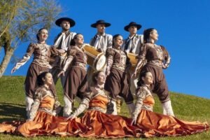 Grupo de Projeção Folclórica Ana Terra apresenta espetáculo gratuito em São Francisco de Paula