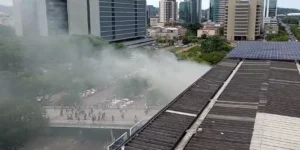 Incêndio em estacionamento provoca evacuação de servidores no Centro Administrativo, em Porto Alegre