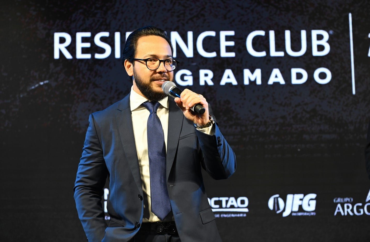 Jose-Roberto-Nunes-CEO-do-Mundo-Planalto-no-lancamento-oficial-do-Residence-Clube-at-the-Hard-Rock-Hotel-Gramado-foto-de-Cleiton-Thiele- Home