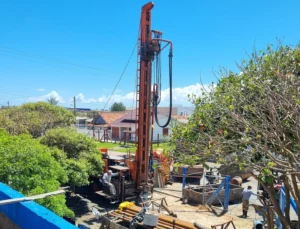 Novo poço artesiano para fortalecer abastecimento de água é testado pela Corsan