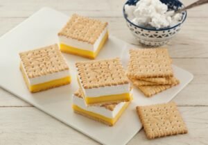 Sanduíche de Limão Siciliano e Marshmallow com Biscoito de Leite Isabela