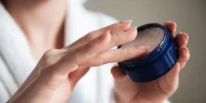 Anvisa cancela novas pomadas para fixar ou modelar cabelos