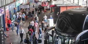 Saída para o Ano Novo movimenta rodoviária de Porto Alegre