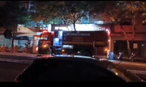 CHURRASQUEIRA DE RESTAURANTE EM OSÓRIO PEGA FOGO E ASSUSTA POPULARES