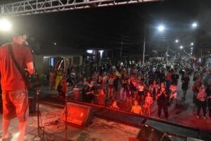 SHOWS DE VERÃO EMBALARAM FINAL DE SEMANA EM IMBÉ