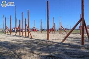Prefeitura está realizando a construção de uma quadra de Beach Tennis na Beira-Mar 🏓
