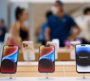 HOMEM FURTA IPHONE 14 EM LOJA DE OSÓRIO