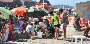 Pit Stop recolheu quase mil bitucas de cigarro na orla de Imbé