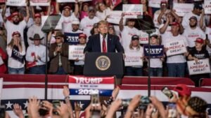 2024 Ele vai voltar? Trump dispara entre hispânicos e jovens, revela pesquisa para 2024