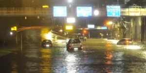 Temporal: água invade hospitais e pacientes precisam ser remanejados em Porto Alegre
