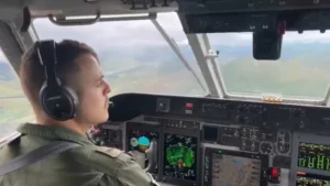 Buscas por helicóptero que desapareceu no litoral de SP entram no quinto dia