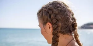 Como cuidar do cabelo no Verão? Veja 6 dicas para enfrentar os dias quentes sem prejudicar os fios