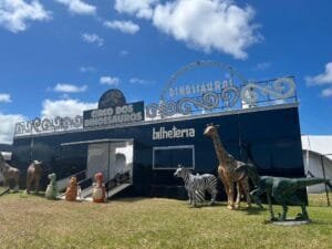 CURTA PASSAGEM! CIRCO DOS DINOSSAUROS TEM APRESENTAÇÕES EM OSÓRIO ATÉ ESSE DOMINGO