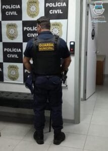 Guarda Municipal de Tramandaí prende homem que mantinha mulher e filho em cárcere privado 🚨