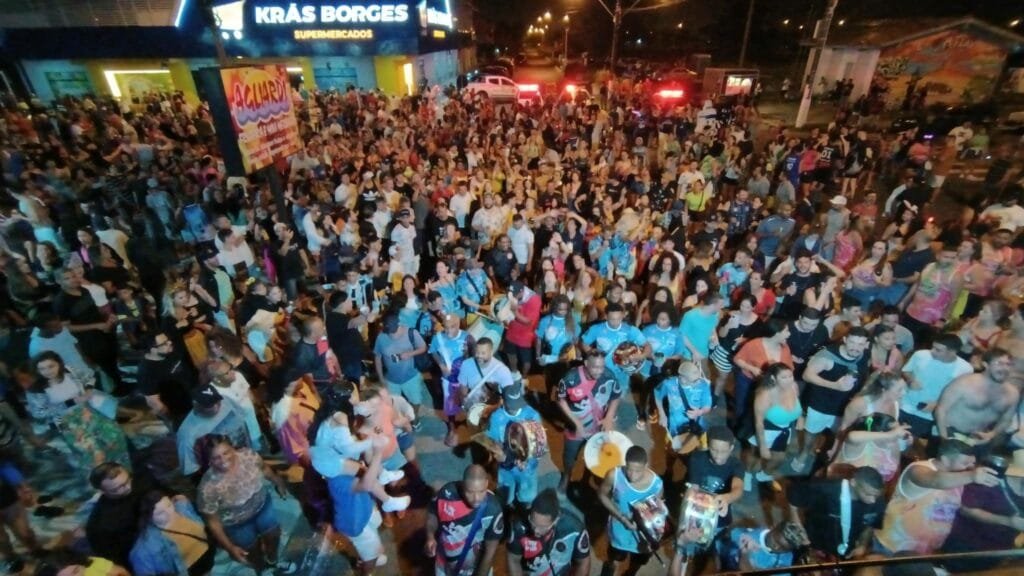 427855831_797155715786331_5551571532765410668_n-1024x576 Carnaval reúne Milhares de Foliões em Atlântida Sul