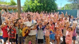Escolas de Tramandaí recebem o projeto Acústico de Volta às Aulas 🎤🎶