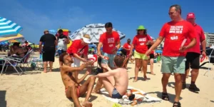 Em Torres, Ação Verão Sem Machismo pede Fim da Violência contra as Mulheres