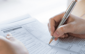 Mais de 50 vagas e salário de até R$ 32.993,14: Assembleia Legislativa do Estado do Rio Grande do Sul promove Concurso Público