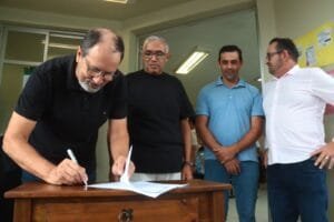 Administração Municipal de Osório assina ordem de serviço para ampliação do posto de saúde do bairro Primavera