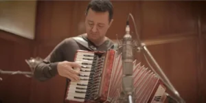 Gaiteiro da banda Nenhum de Nós, João Vicenti morre em Porto Alegre