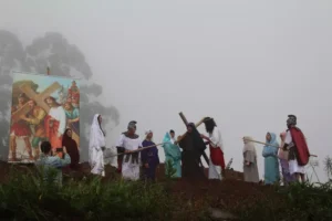 Cristo Protetor de Encantado recebe Via Sacra na Sexta-Feira Santa