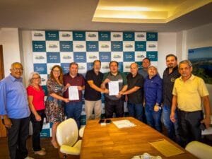 DEPUTADO FEDERAL LUIZ CARLOS BUSATO ENTREGA EMENDA PARA HOSPITAL DE OSÓRIO E RECURSOS PARA MORRO DA BORRUSSIA