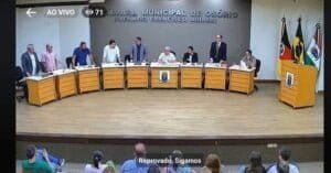 ADIADO PARA SESSÃO EXTRAORDINÁRIA, PROJETO QUE PREVÊ EMPRÉSTIMO PARA DESAPROPRIAÇÃO DO HOSPITAL DE OSÓRIO