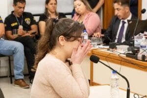 Mãe de Miguel admite que levou corpo do filho até o rio e diz que “mala era o caixãozinho dele”