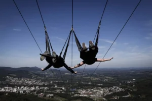 Segunda maior tirolesa do mundo é inaugurada em Feliz