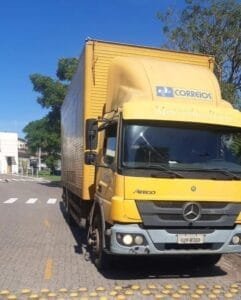 CORREIOS DE OSÓRIO E TRAMANDAÍ COLOCA CAMINHÃO A DISPOSIÇÃO PARA DOAÇÕES